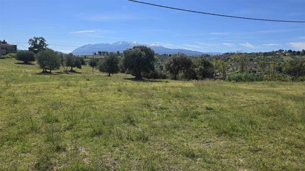 terreno agricolo in vendita a Chieti in zona San Salvatore