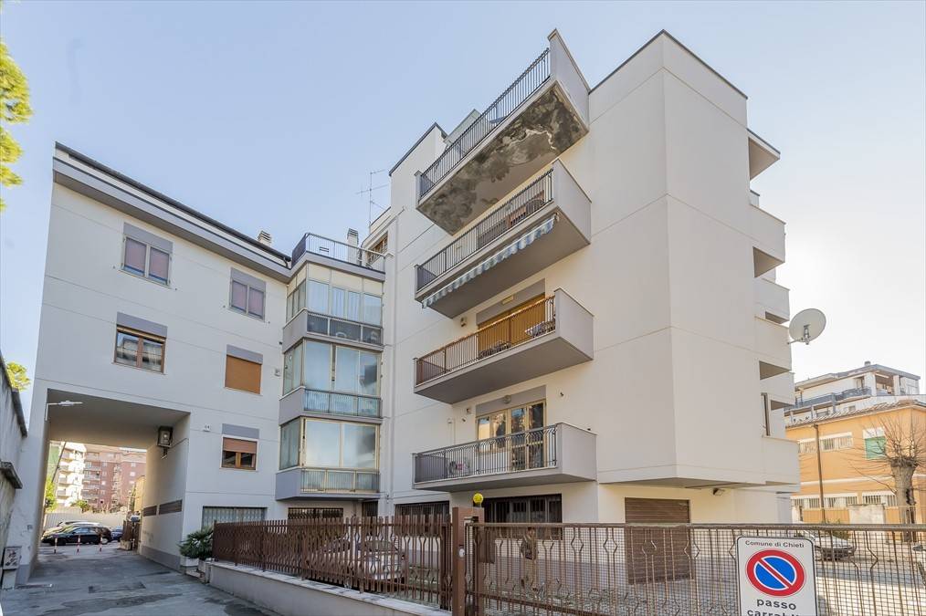 box auto in vendita a Chieti in zona Chieti Scalo