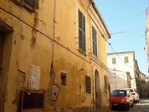 casa indipendente in vendita a Chieti in zona Centro Città