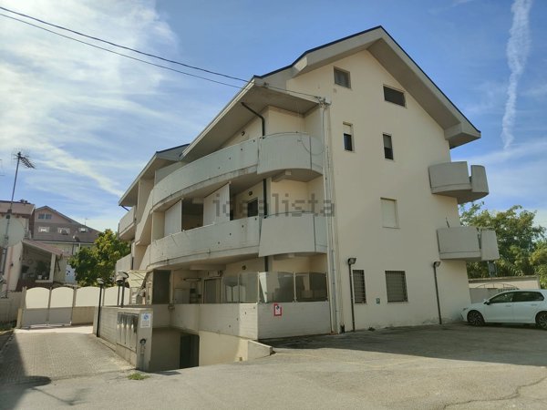 appartamento in vendita a Chieti in zona Madonna delle Piane