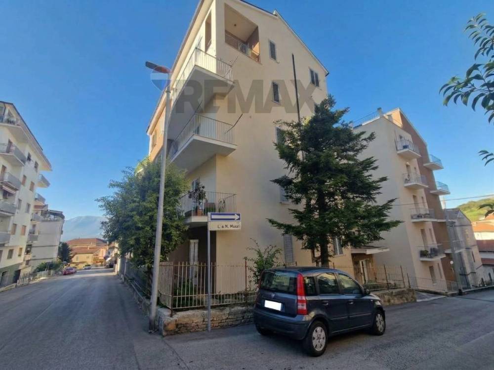 appartamento in vendita a Chieti in zona Viale Europa