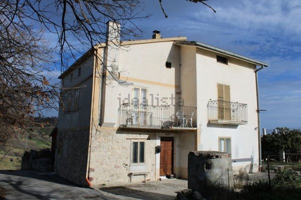 casa indipendente in vendita a Civitella Messer Raimondo