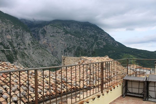 casa indipendente in vendita a Civitella Messer Raimondo