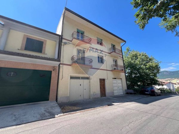 casa indipendente in vendita a Colledimezzo