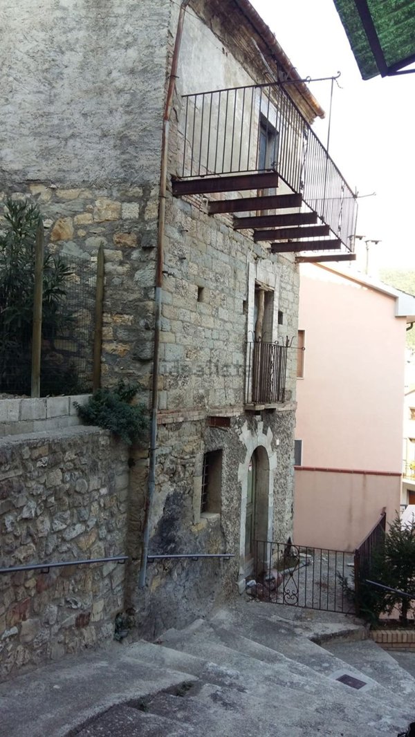 casa indipendente in vendita a Colledimezzo