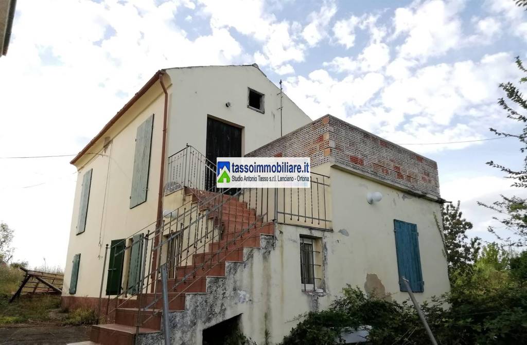 casa indipendente in vendita a Crecchio in zona Via Piana