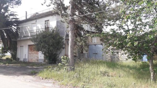 casa indipendente in vendita a Crecchio