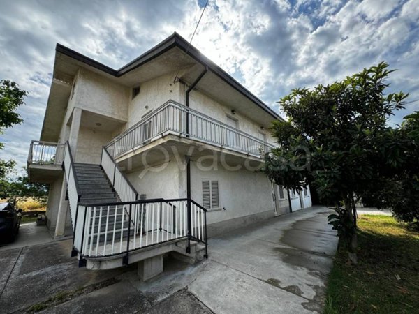 casa indipendente in vendita a Crecchio in zona Villa Selciaroli