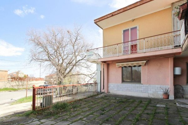 appartamento in vendita a Crecchio in zona Via Piana
