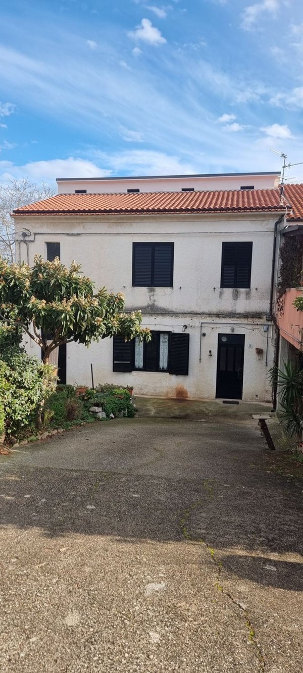 casa indipendente in vendita a Crecchio