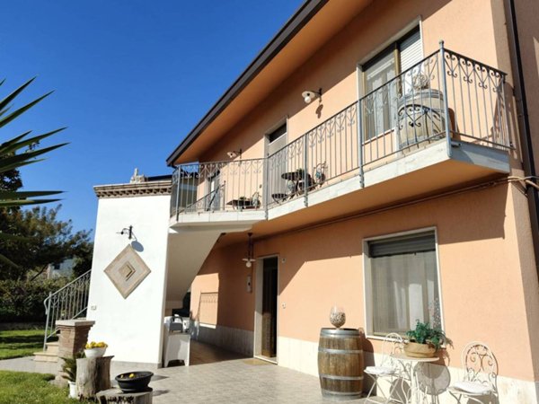 casa indipendente in vendita a Crecchio