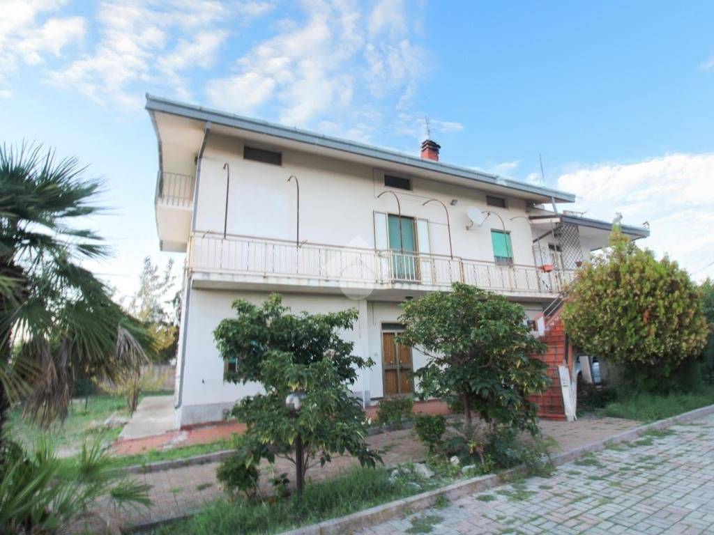 casa indipendente in vendita a Crecchio
