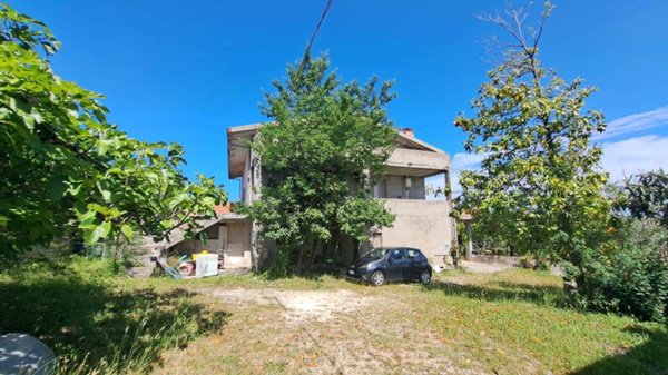 casa indipendente in vendita a Crecchio in zona Villa Tucci