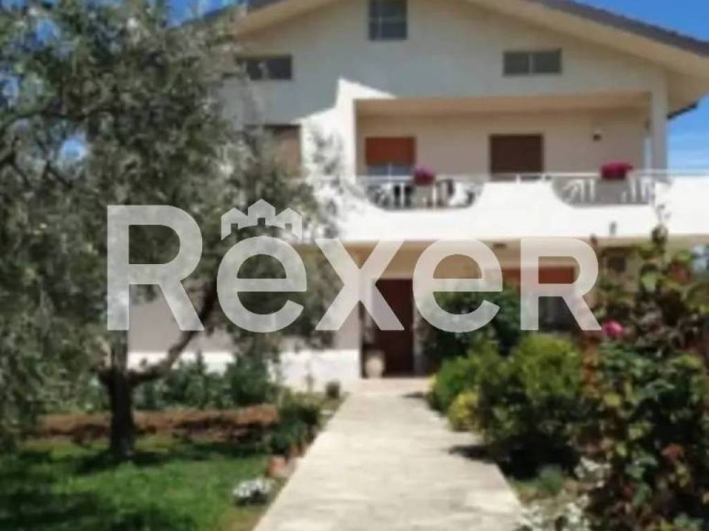 casa indipendente in vendita a Crecchio