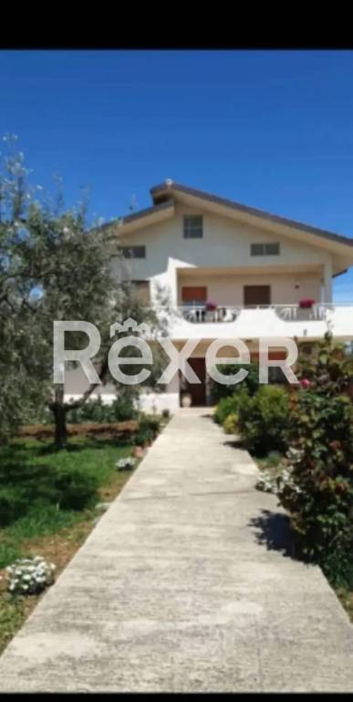 casa indipendente in vendita a Crecchio in zona Villa Consalvi