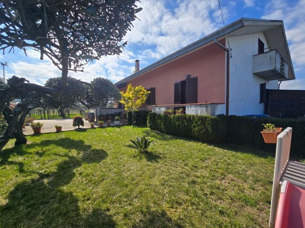 casa indipendente in vendita a Crecchio