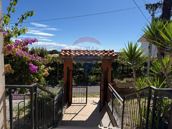 casa indipendente in vendita a Crecchio in zona Villa Selciaroli