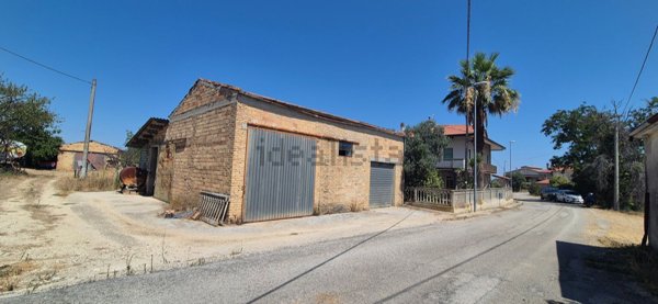 terreno agricolo in vendita a Crecchio in zona Casino Vezzani