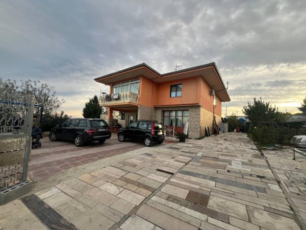casa indipendente in vendita a Cupello