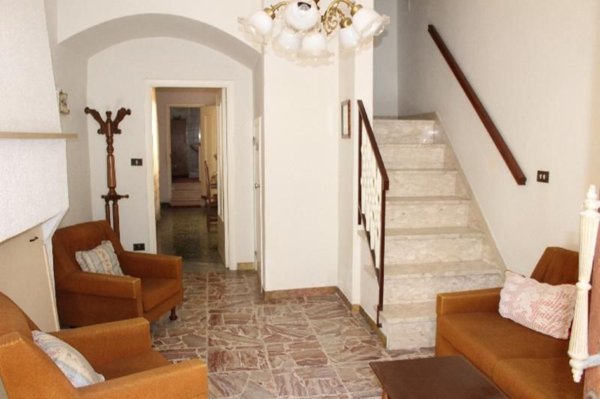 casa indipendente in vendita a Cupello
