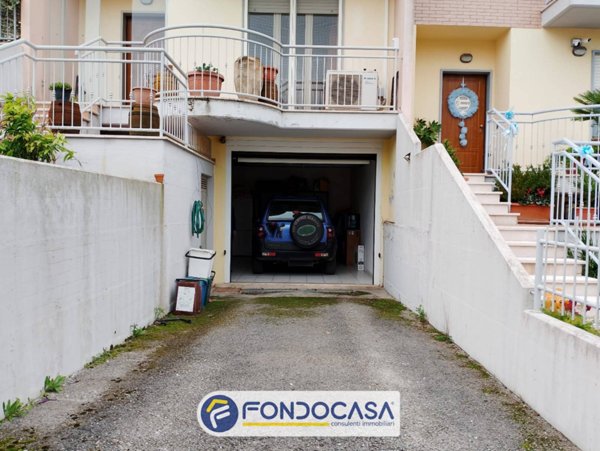 casa indipendente in vendita a Cupello