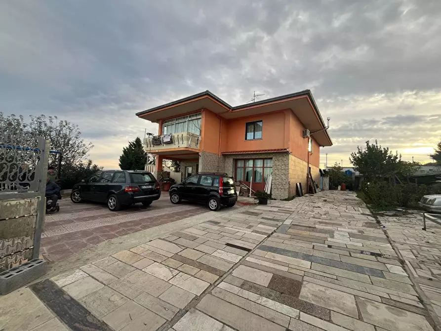 casa indipendente in vendita a Cupello