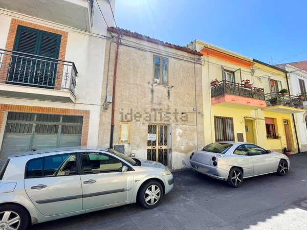 casa indipendente in vendita a Cupello