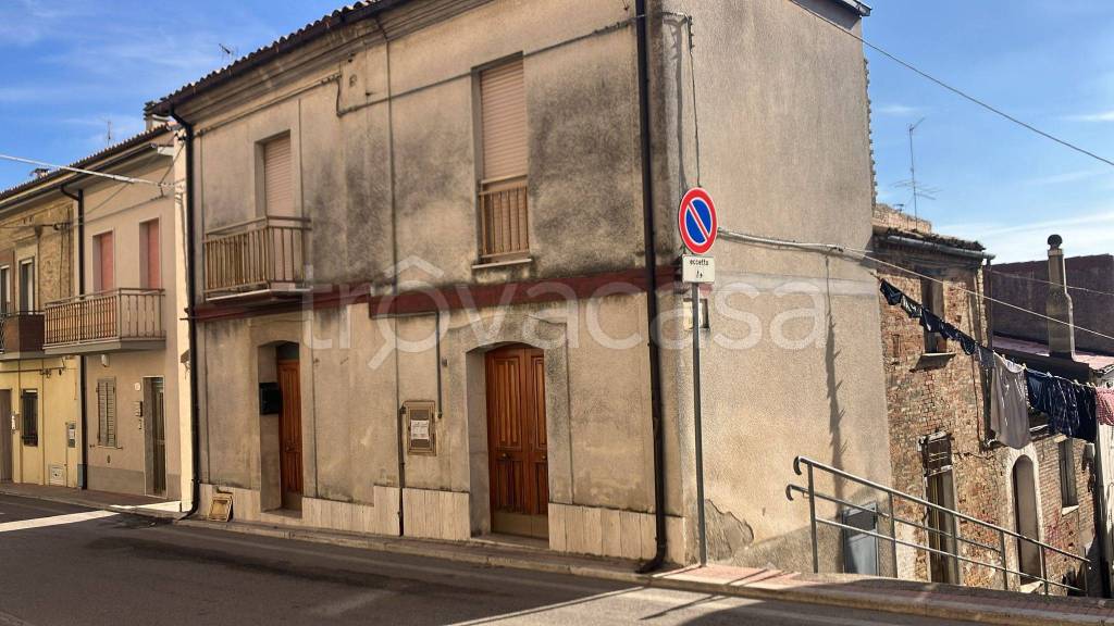 casa indipendente in vendita a Cupello