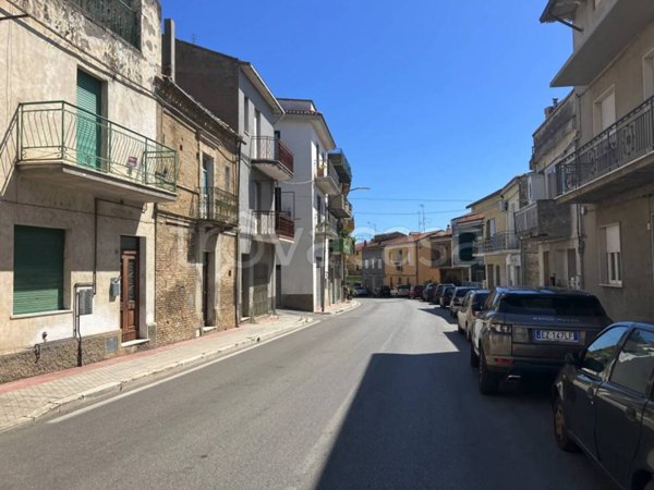 casa indipendente in vendita a Cupello