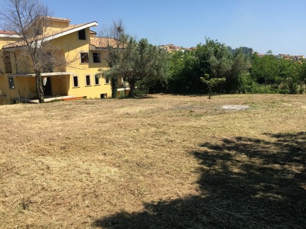 terreno edificabile in vendita a Cupello