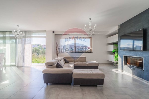 casa indipendente in vendita a Cupello