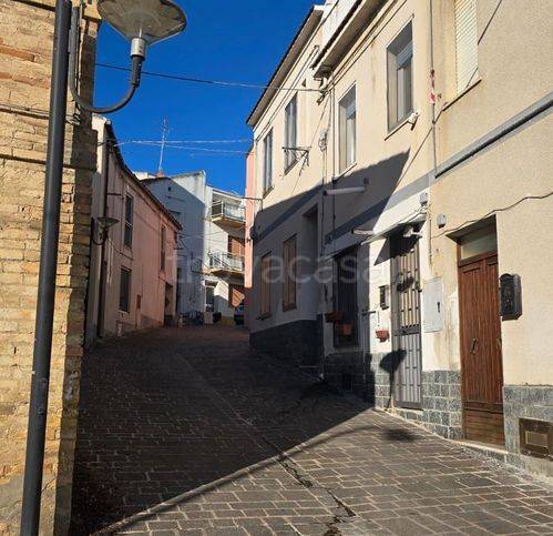 casa indipendente in vendita a Cupello