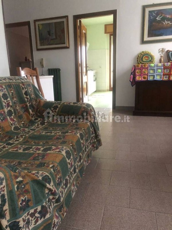esavano in vendita a Cupello