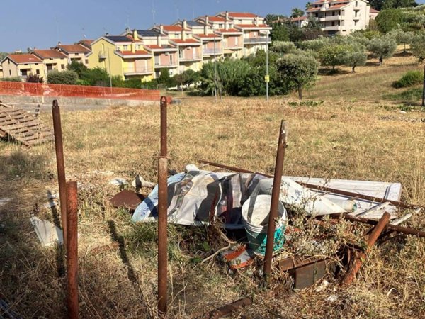 casa indipendente in vendita a Cupello
