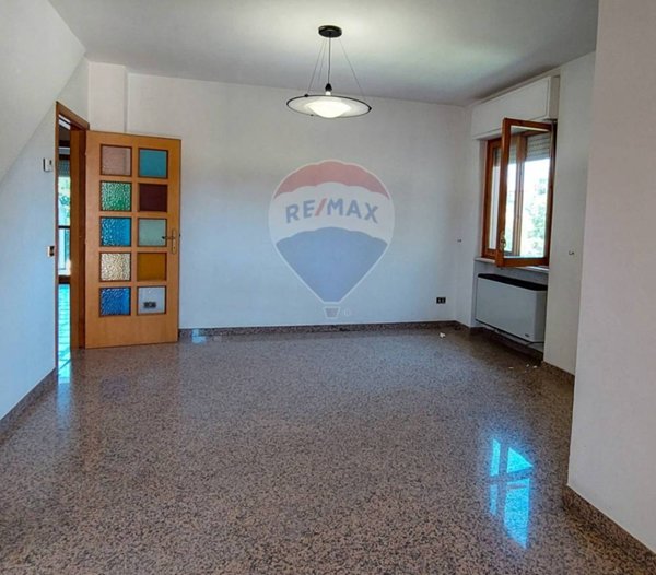 casa indipendente in vendita a Fara Filiorum Petri