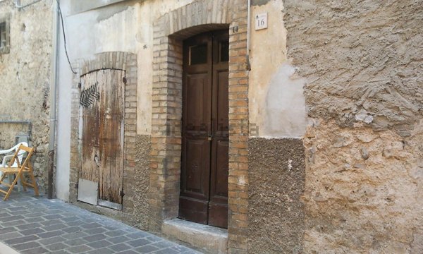 appartamento in vendita a Fara Filiorum Petri