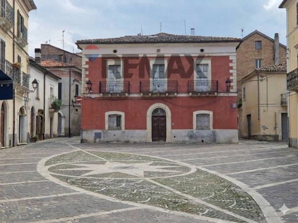 casa indipendente in vendita a Fara Filiorum Petri