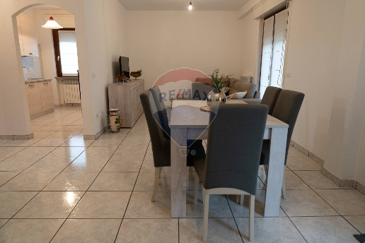 casa indipendente in vendita a Fara Filiorum Petri