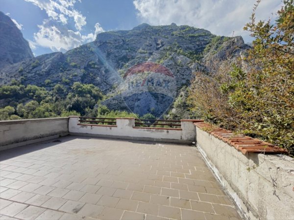 casa indipendente in vendita a Fara San Martino