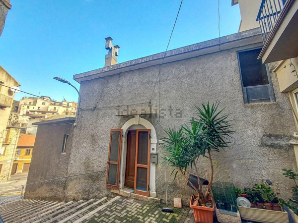 pentavano in vendita a Fara San Martino