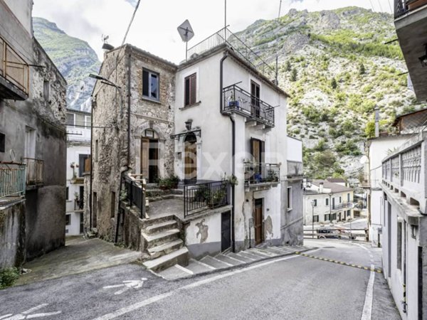 quadrivano in vendita a Fara San Martino