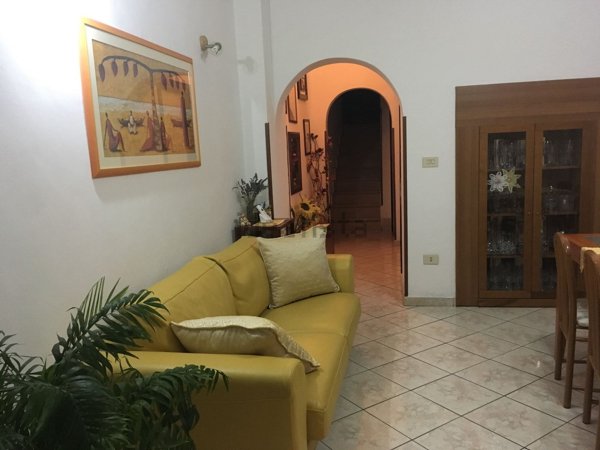 casa indipendente in vendita a Fara San Martino