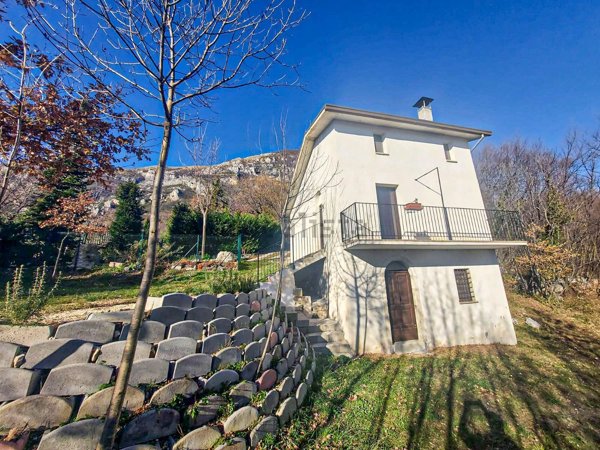 appartamento in vendita a Fara San Martino in zona Fonte l'Abate