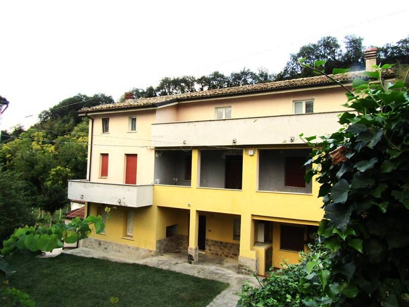 casa indipendente in vendita a Filetto