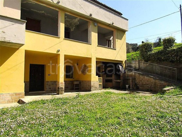 casa indipendente in vendita a Filetto