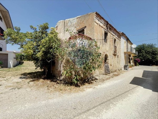 casa indipendente in vendita a Fossacesia