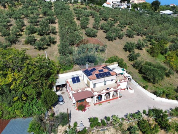 casa indipendente in vendita a Fossacesia