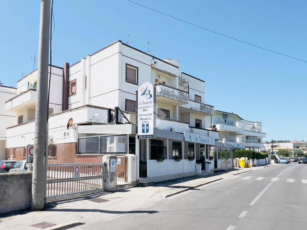 negozio in vendita a Fossacesia in zona Fossacesia Marina