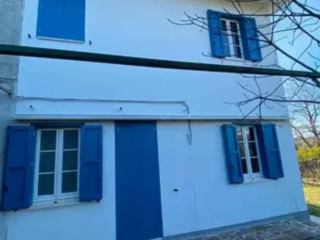casa indipendente in vendita a Fossacesia in zona Fossacesia Marina