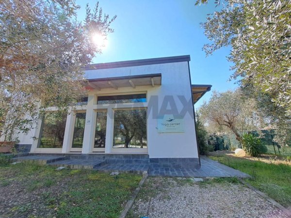 negozio in vendita a Fossacesia